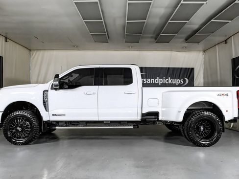 Used 2026 Ford F350 Lariat AWD/4WD image 12
