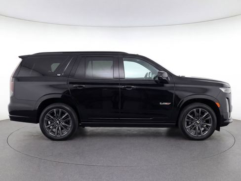 Used 2023 Cadillac Escalade V AWD/4WD image 8