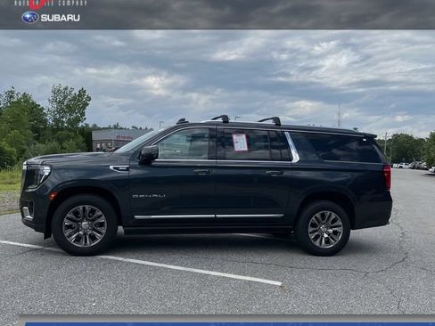 Used 2022 GMC Yukon XL Denali AWD/4WD image 1