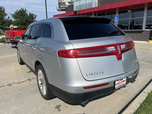 Used 2016 Lincoln MKT AWD w/ Equipment Group 201A image 7