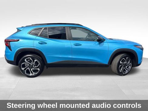 Used 2025 Chevrolet Trax RS w/ Driver Confidence Package FWD image 7