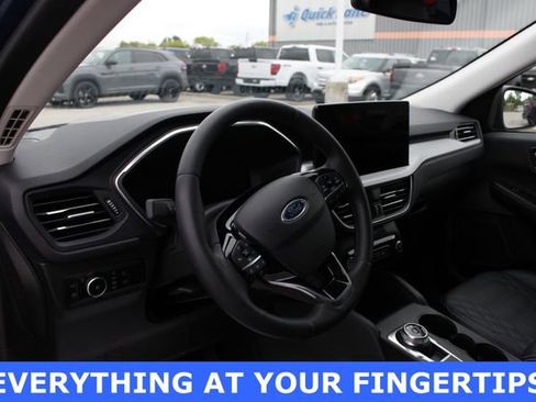 Used 2023 Ford Escape SE w/ PHEV Premium Package FWD image 2