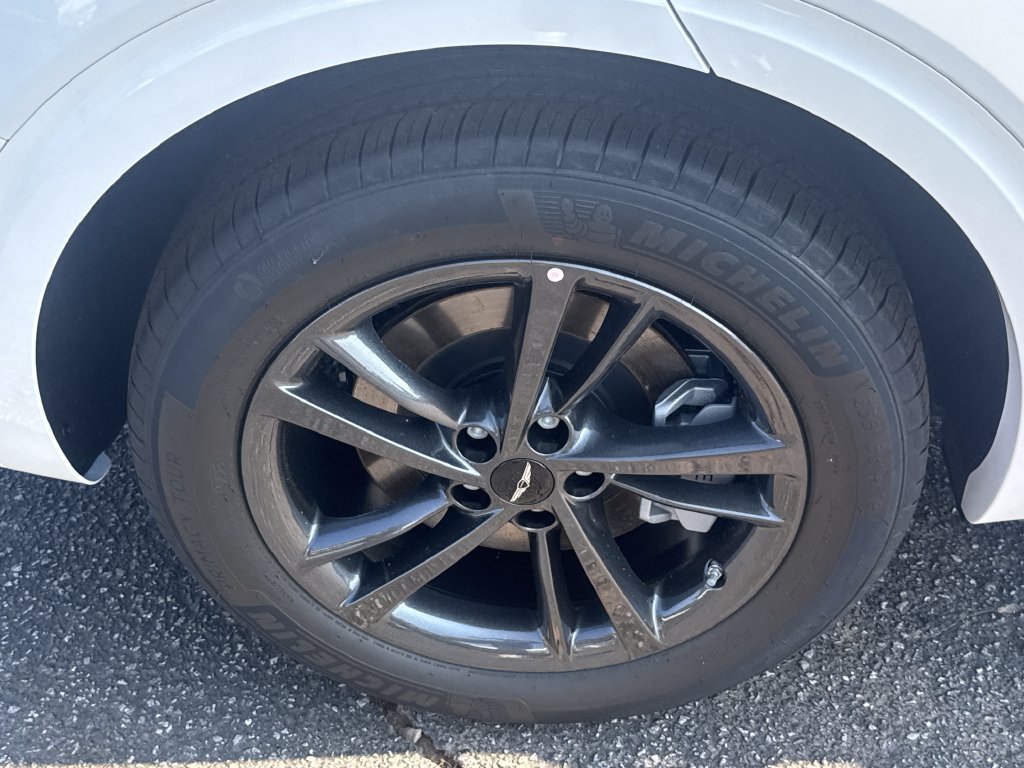 New 2027 Genesis GV70 2.5T Select AWD/4WD image 17