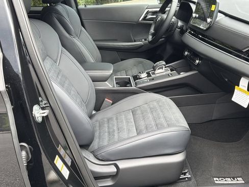 New 2026 Nissan Rogue SL AWD/4WD image 15