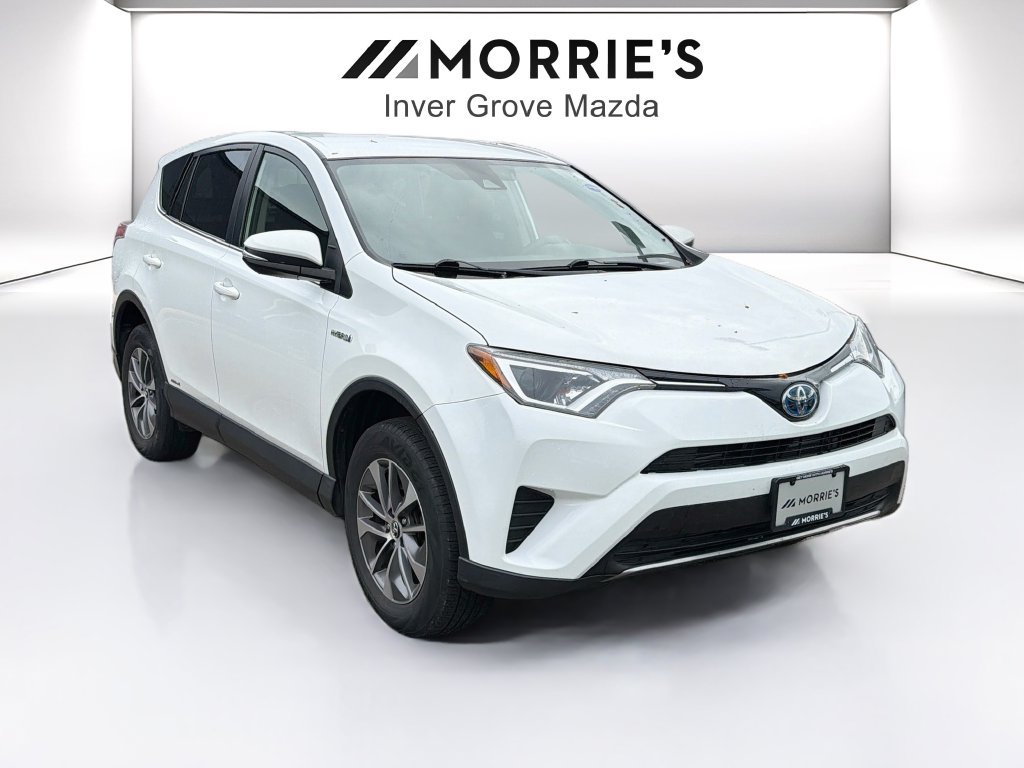 Used 2018 Toyota RAV4 LE AWD/4WD image 3