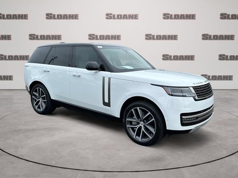 Used 2025 Land Rover Range Rover SE AWD/4WD image 7