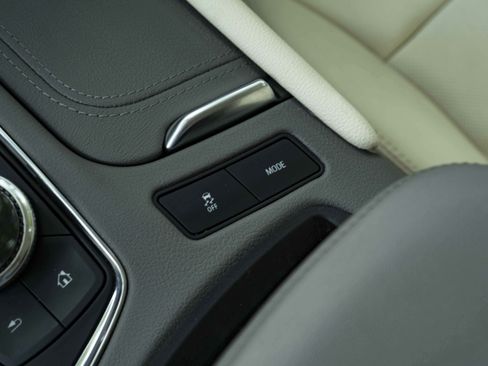 Used 2022 Cadillac XT5 Premium Luxury FWD image 22