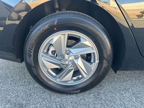 New 2026 Hyundai Elantra SE image 41