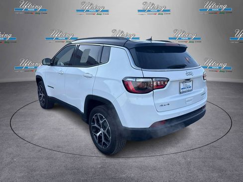 Used 2024 Jeep Compass Limited image 5