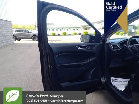 Used 2022 Ford Edge SE w/ Black Appearance Package AWD/4WD image 12