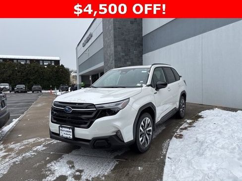 New 2025 Subaru Forester Touring image 9