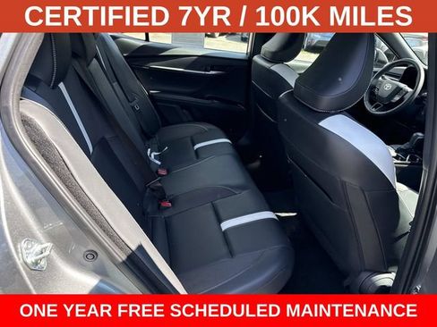 Used 2025 Toyota Camry SE FWD image 11