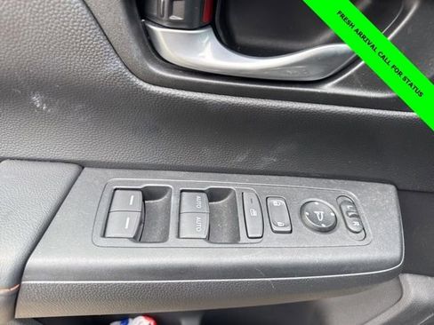 Used 2024 Honda CR-V Sport image 17