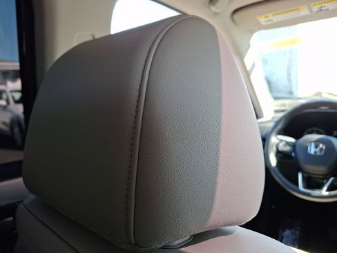 Used 2023 Honda CR-V EX-L image 9