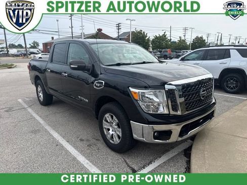 Used 2017 Nissan Titan SV AWD/4WD image 1