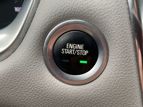 Certified 2021 Chevrolet Traverse LT image 16