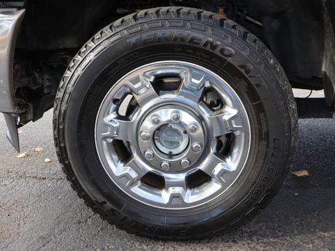 Used 2015 Ford F250 Lariat w/ Lariat Ultimate Package image 42