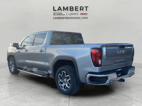New 2026 GMC Sierra 1500 SLE image 3