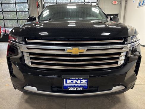 Used 2024 Chevrolet Tahoe High Country AWD/4WD image 3