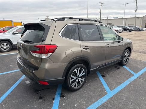 Used 2019 Subaru Forester Limited w/ Popular Package #3 image 3