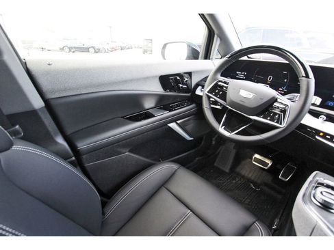 New 2026 Cadillac Optiq Sport 1 image 8