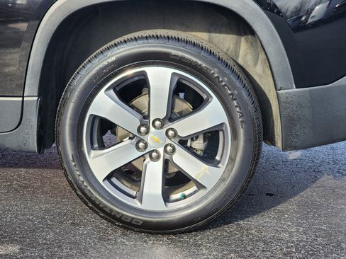 Used 2019 Chevrolet Traverse LT w/ LT Premium Package image 10