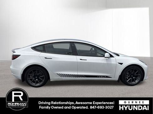 Used 2023 Tesla Model 3 Standard Range RWD image 9
