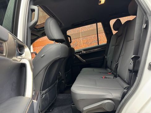 Used 2021 Lexus GX 460 Premium image 23