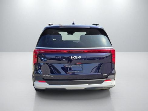 New 2026 Kia Carnival EX FWD image 6