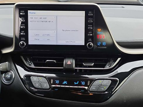 Used 2019 Toyota C-HR XLE image 20