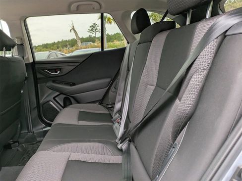 Used 2022 Subaru Outback Premium image 10