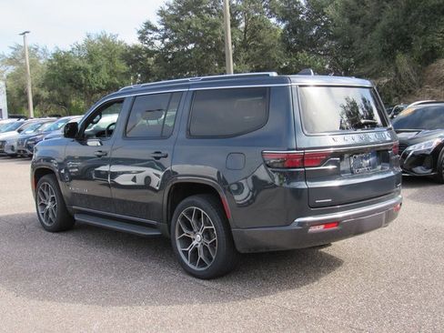 Used 2022 Jeep Wagoneer Series I image 6