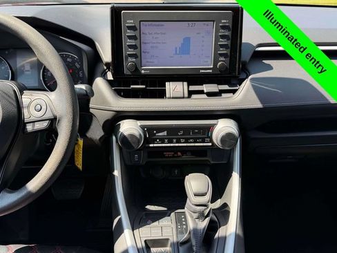 Used 2022 Toyota RAV4 LE FWD image 23