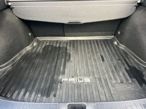 Used 2019 Toyota Prius XLE image 15