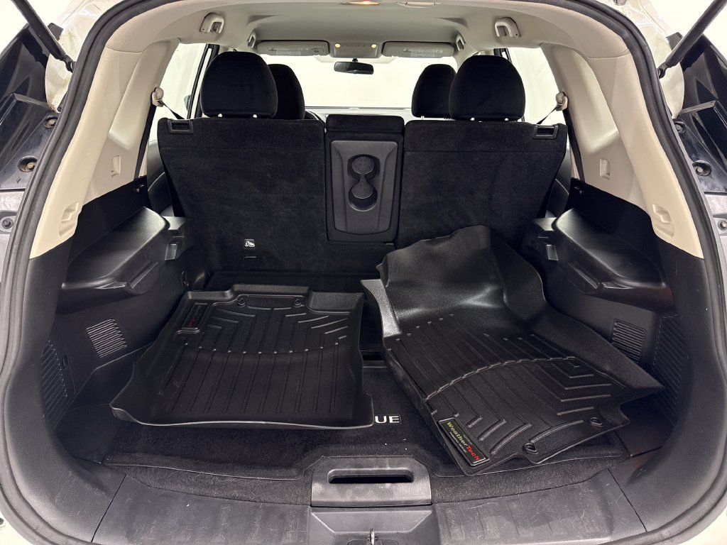 Used 2016 Nissan Rogue S AWD/4WD image 23