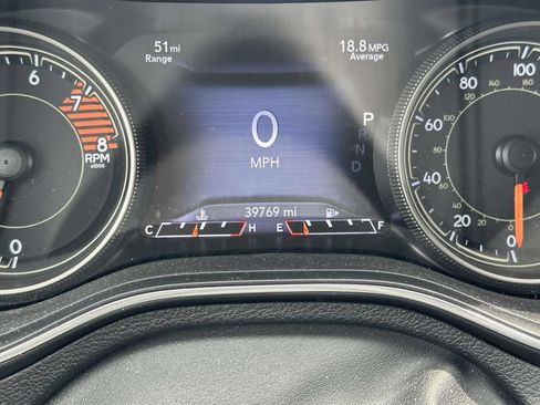 Used 2019 Jeep Cherokee Limited AWD/4WD image 21