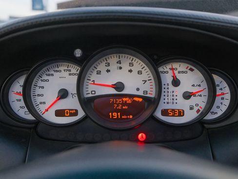 Used 2004 Porsche 911 Carrera 4S image 15