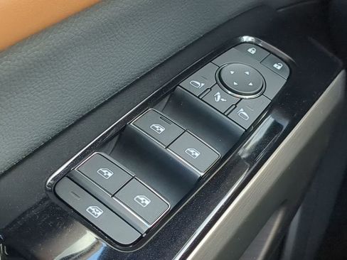 Certified 2024 Nissan Pathfinder Platinum w/ Cargo Package image 24