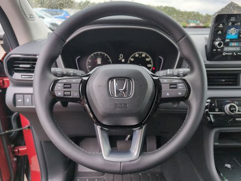 Certified 2025 Honda Pilot Touring image 22