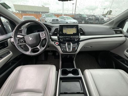 Used 2023 Honda Odyssey Touring image 7