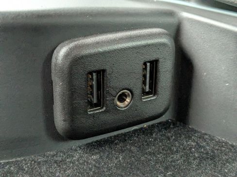 Used 2019 Chevrolet Corvette Stingray Coupe image 22