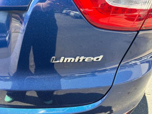 Used 2014 Hyundai Tucson Limited w/ Technology Package 02 FWD image 11
