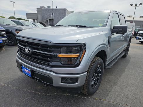 New 2026 Ford F150 XLT w/ Equipment Group 302A MID AWD/4WD image 4