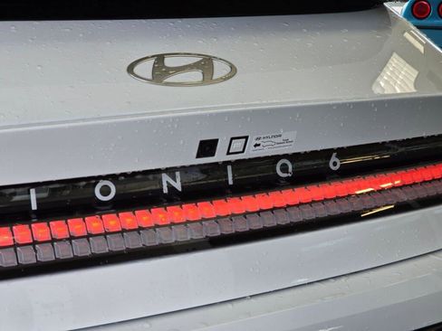 New 2025 Hyundai Ioniq 6 SE image 14