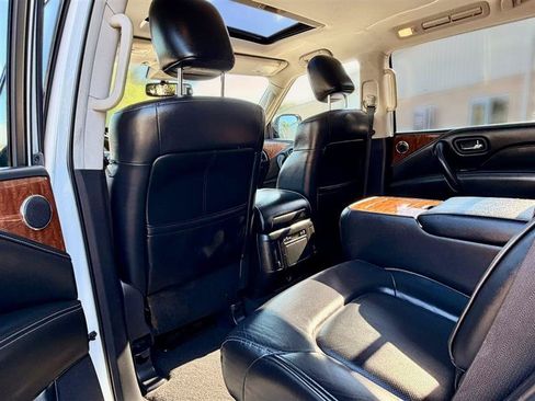 Used 2019 INFINITI QX80 Luxe AWD/4WD image 7