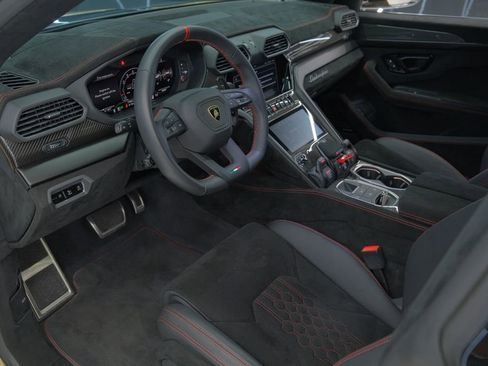 Used 2023 Lamborghini Urus Performante AWD/4WD image 50