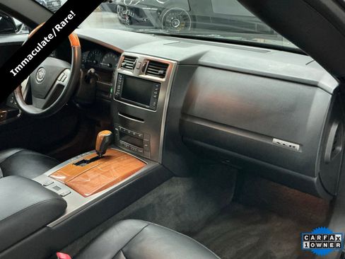 Used 2005 Cadillac XLR image 22