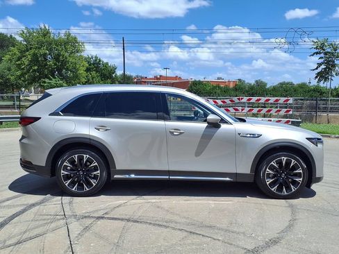 Used 2024 MAZDA CX-90 Plug-In Hybrid w/ Premium Pkg AWD/4WD image 2