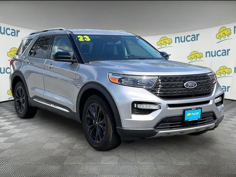 Used 2023 Ford Explorer Limited AWD/4WD image 1