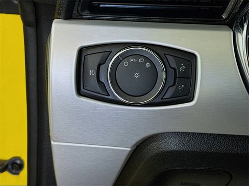 Used 2017 Ford Mustang Premium image 10